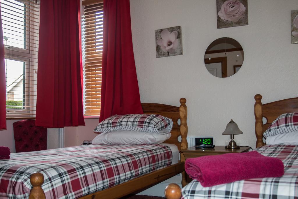 Hawthorn Lodge Guest House Инвернесс Экстерьер фото
