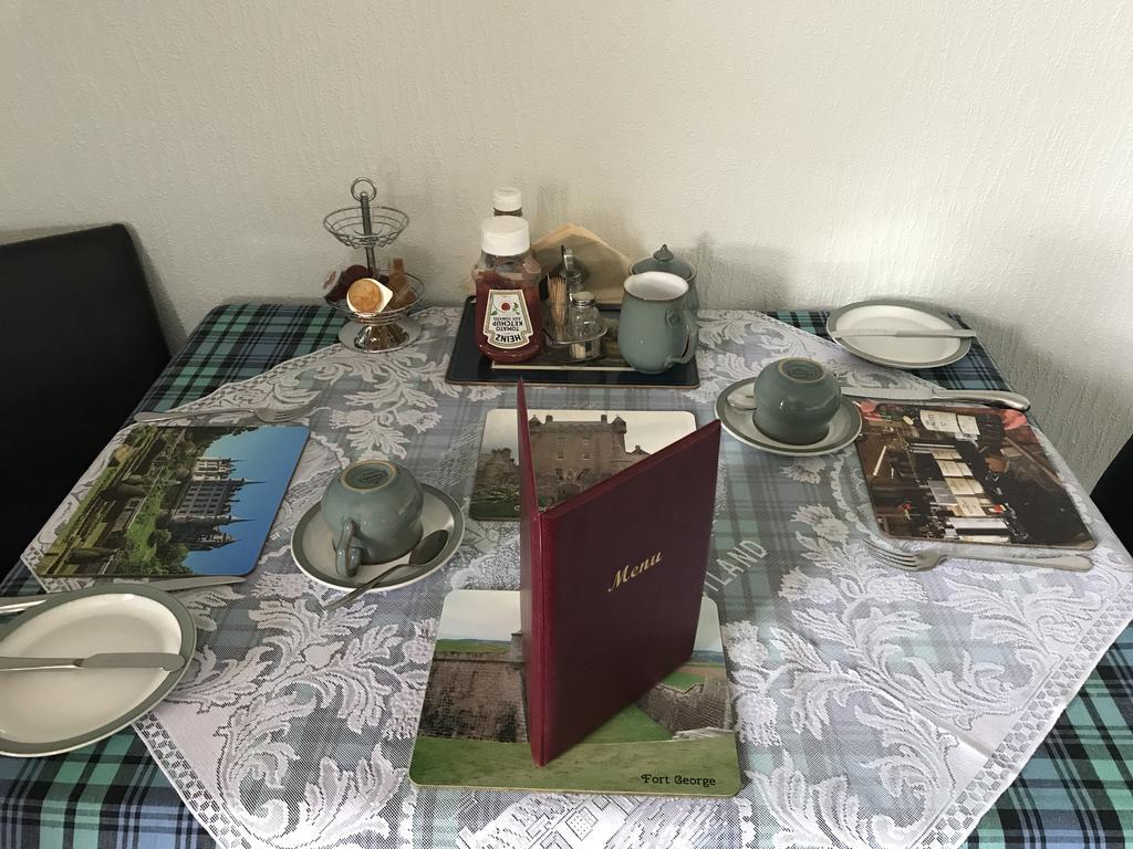 Hawthorn Lodge Guest House Инвернесс Экстерьер фото